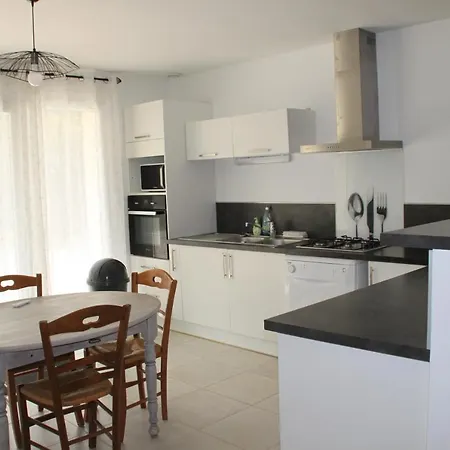 Bel Appartement En Campagne Grane Exterior photo